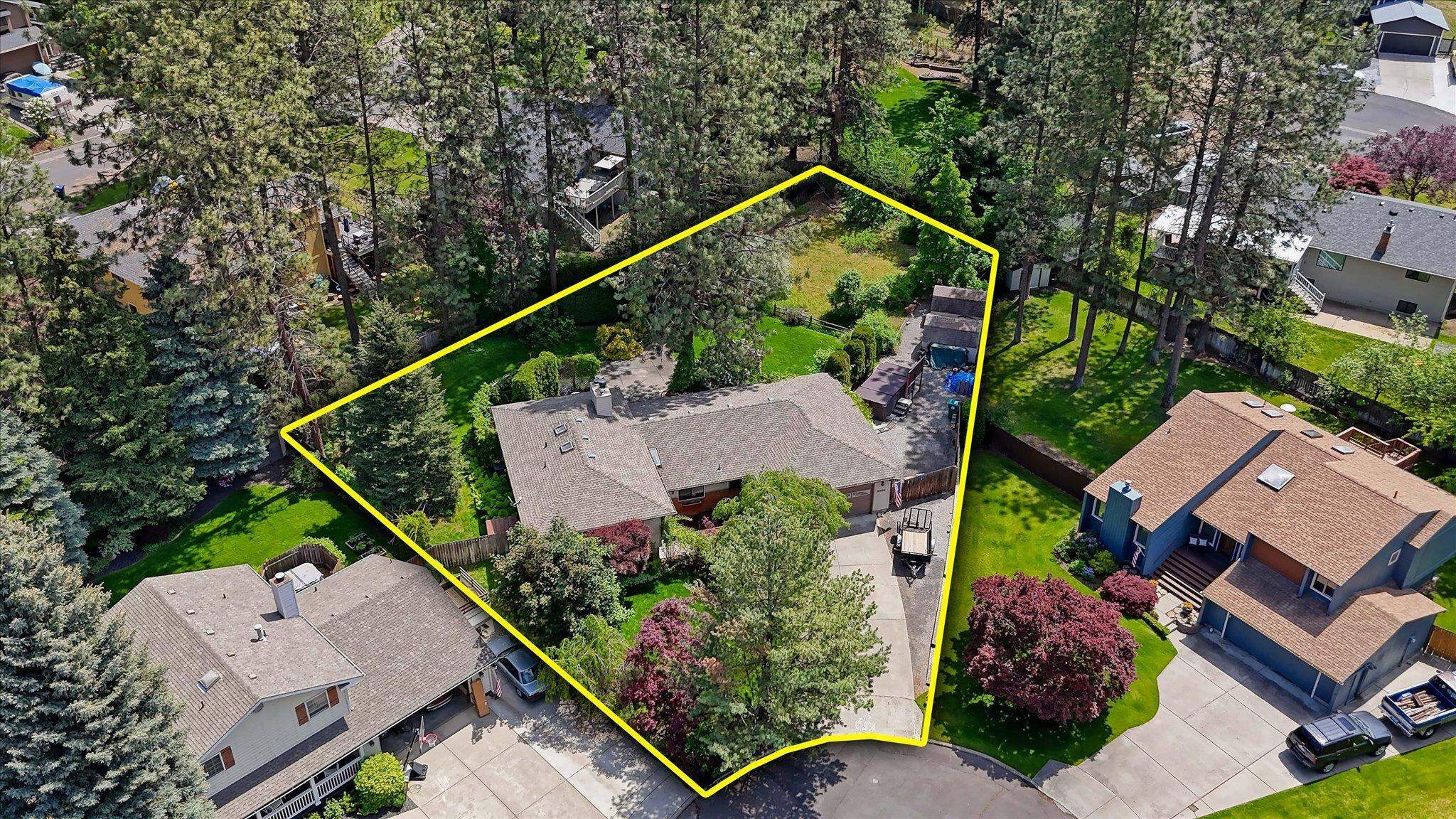 Property Photo: 8606 N Terry Ct WA 99208