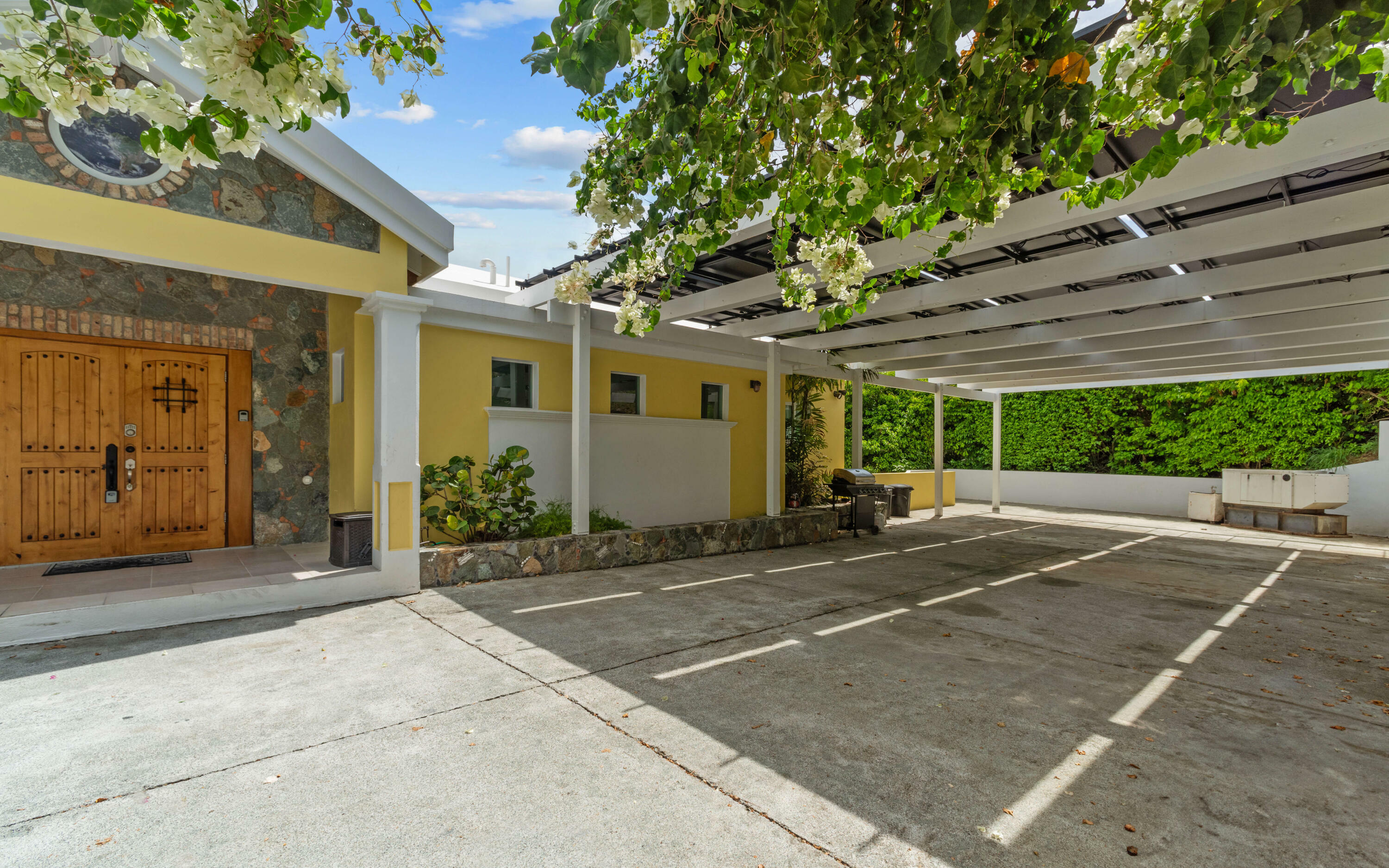 Property Photo: 10-A-2 Peterborg Gns VI 00802