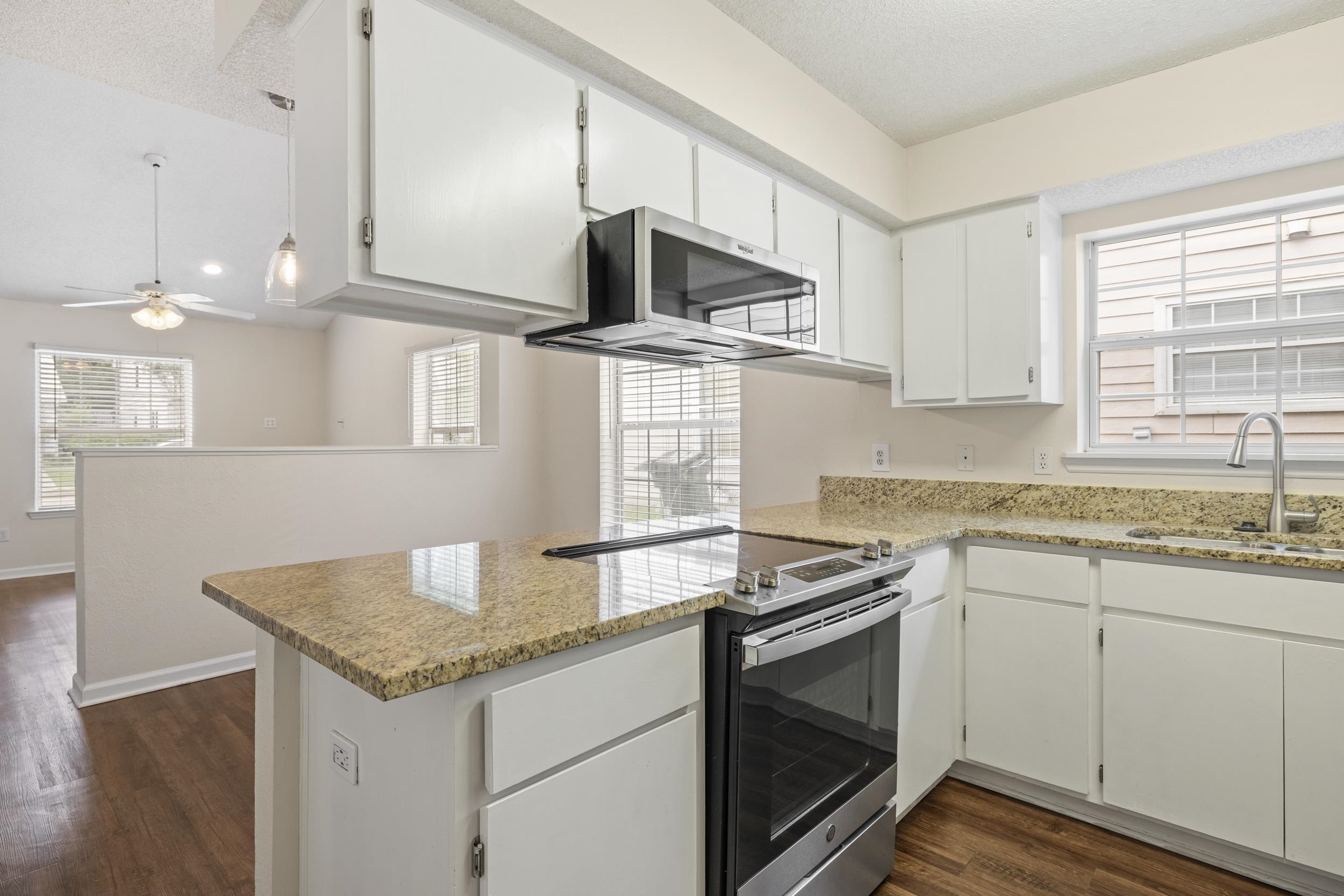 Property Photo: 3068 Royal Palm Way FL 32309