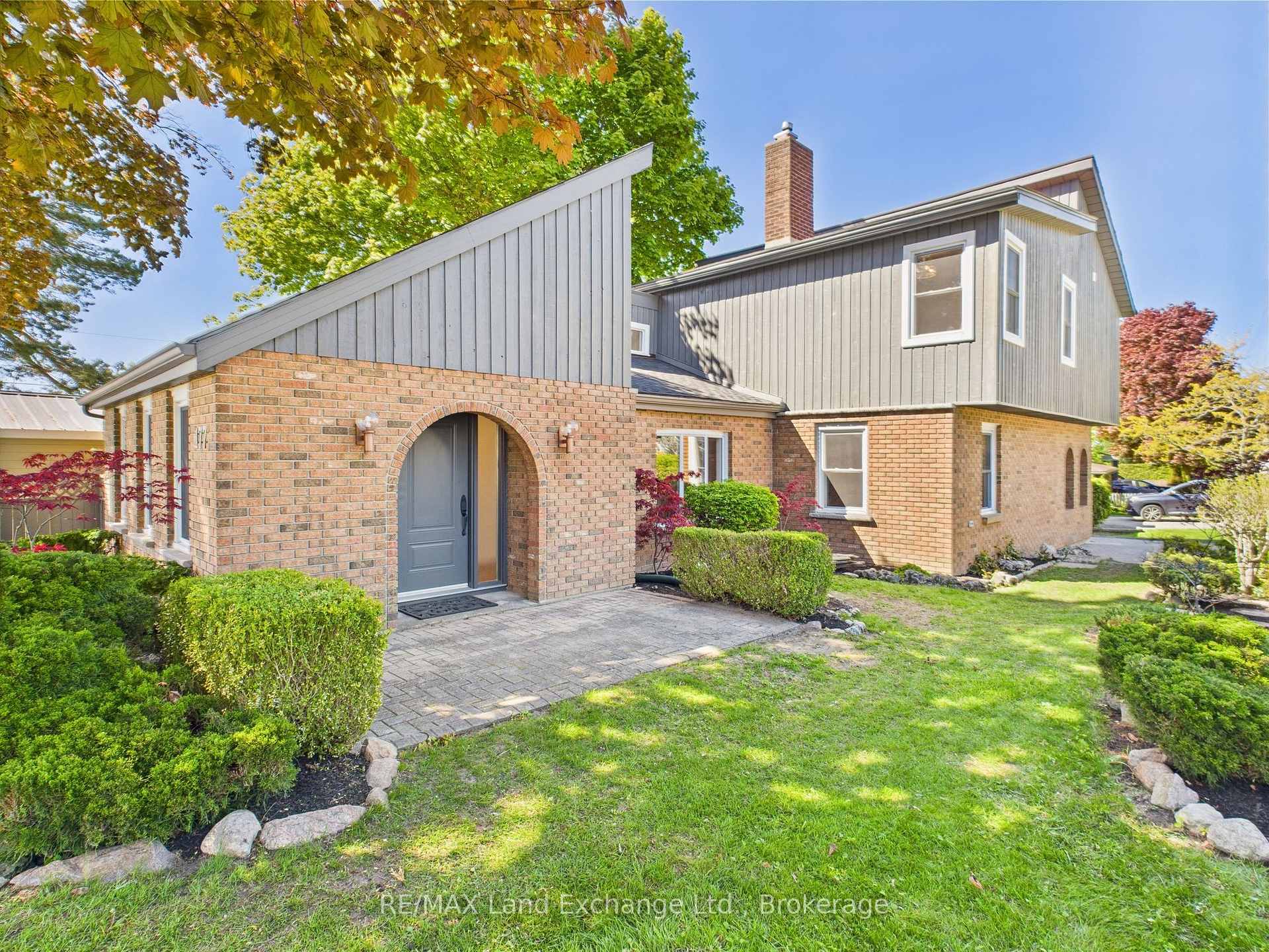 Property Photo: 177 Durham Street ON N2Z 1A4