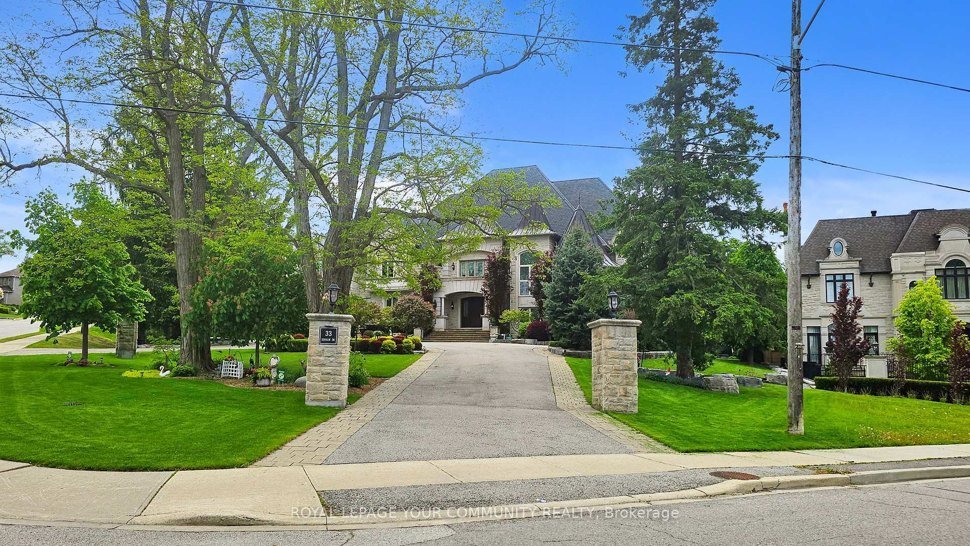 33 Denham Drive  Richmond Hill ON L4C 6H6 photo