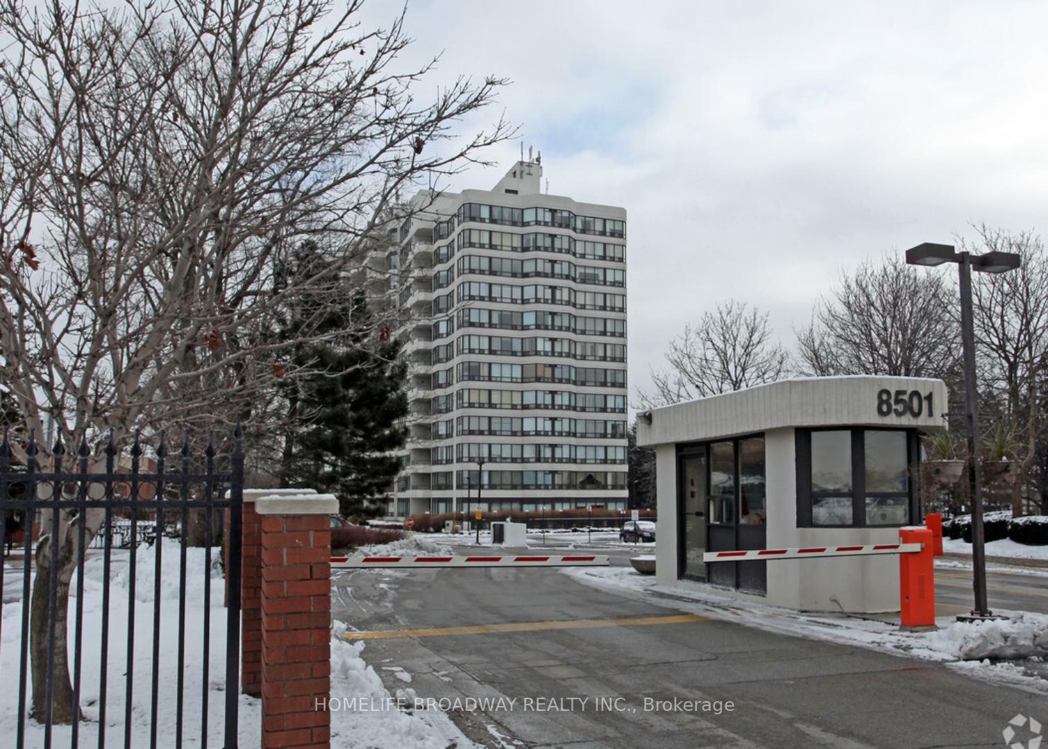Property Photo: 8501 Bayview Avenue 508 ON L4B 3J7