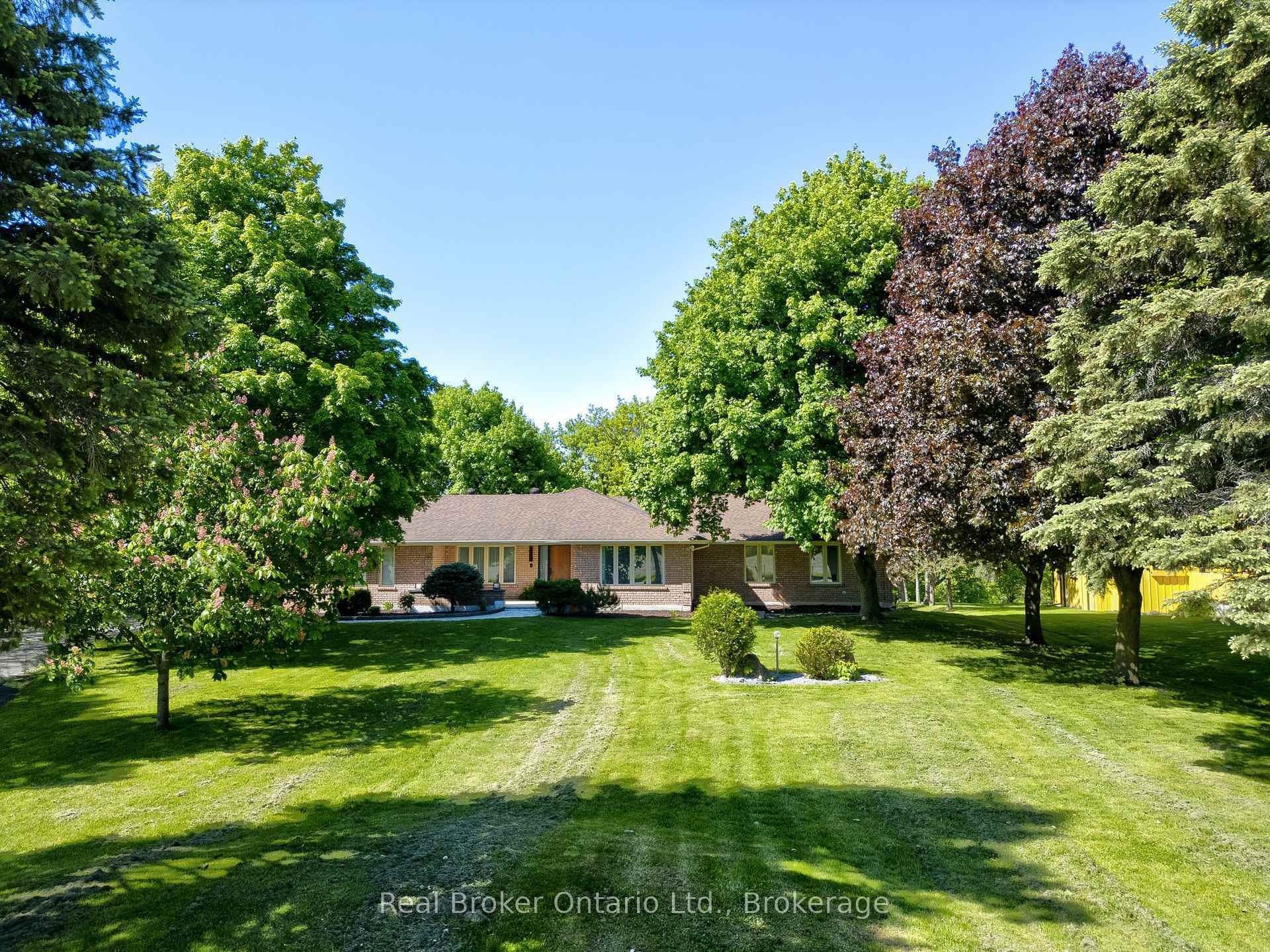 Property Photo: 10158 Old Pine Crest Road ON L0P 0A2