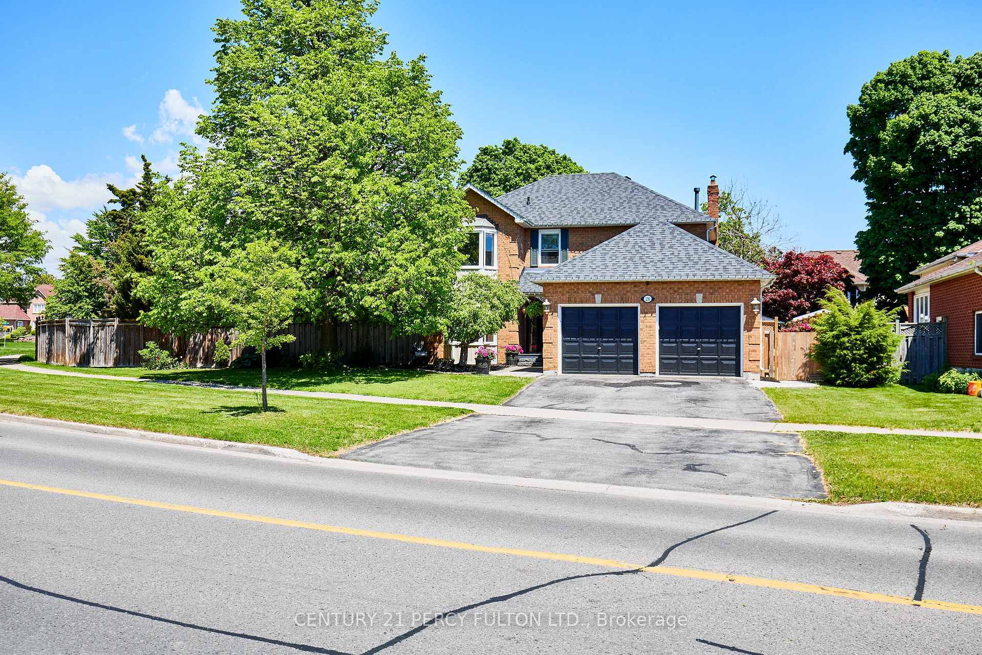 21 Robert Adams Drive  Clarington ON L1E 1V8 photo