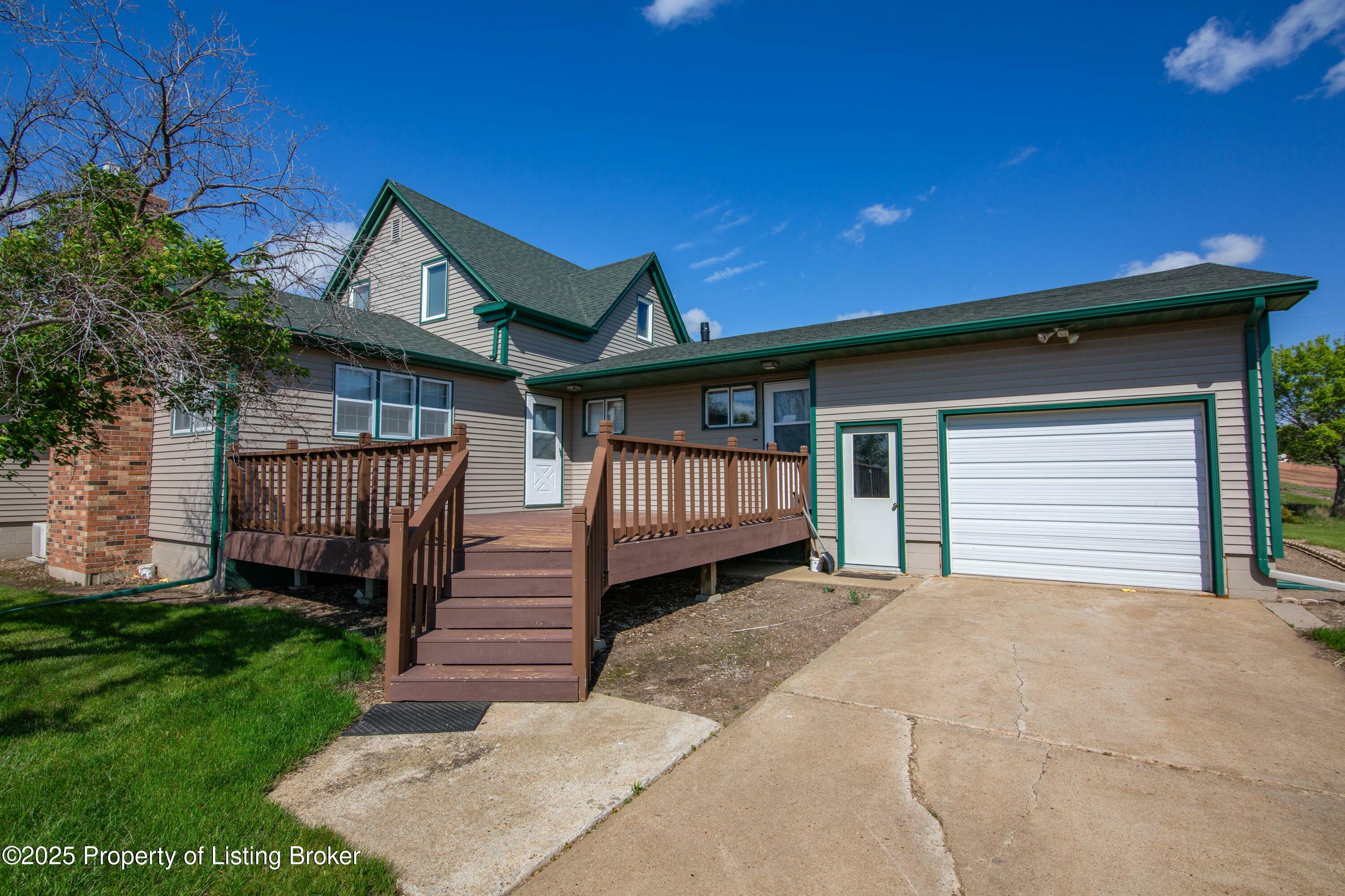 Property Photo: 8315 25th Street SW ND 58652