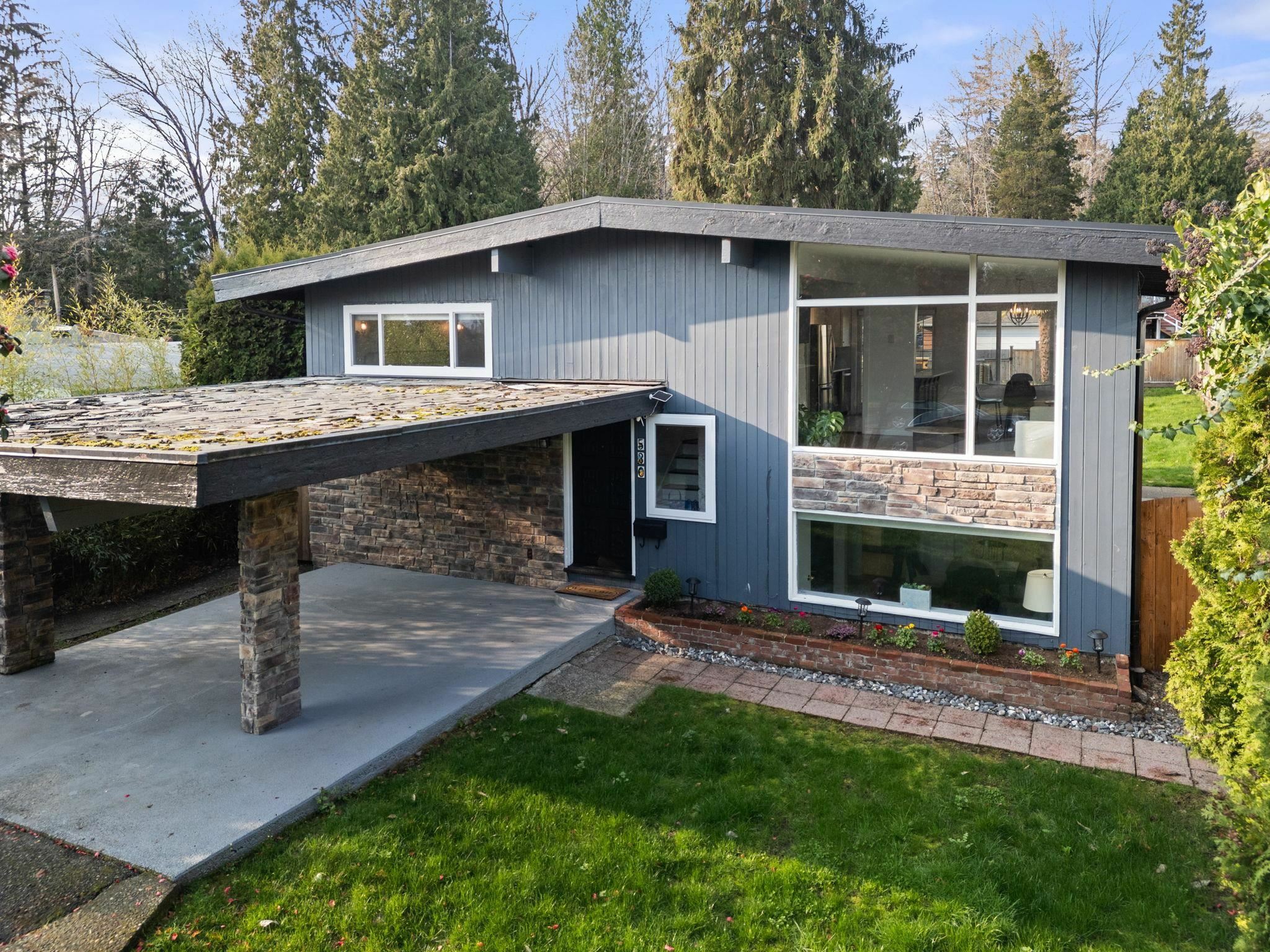 530 W 14th Street  North Vancouver BC V7M 1P9 photo