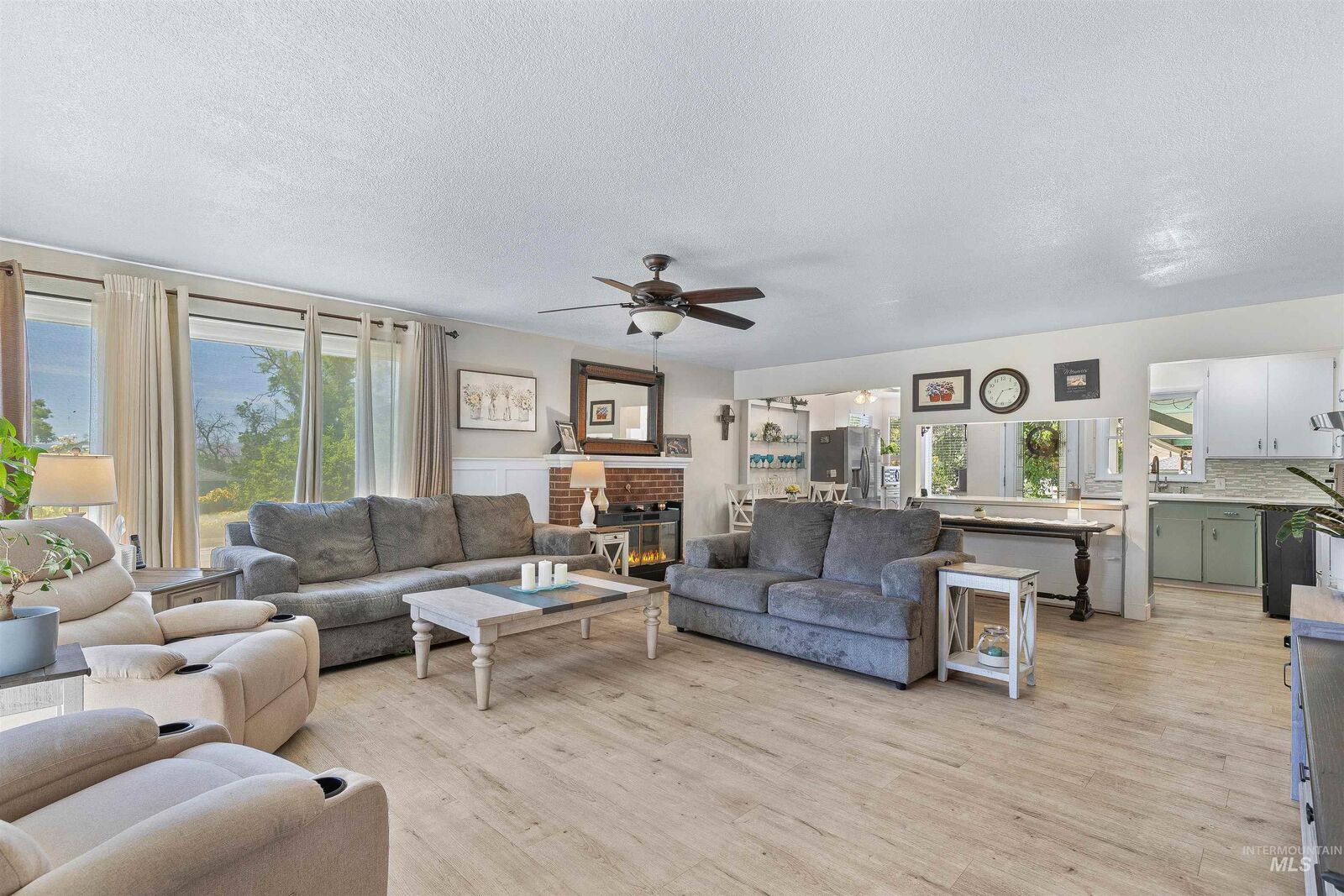 Property Photo:  1601 20th Ave  ID 83501 