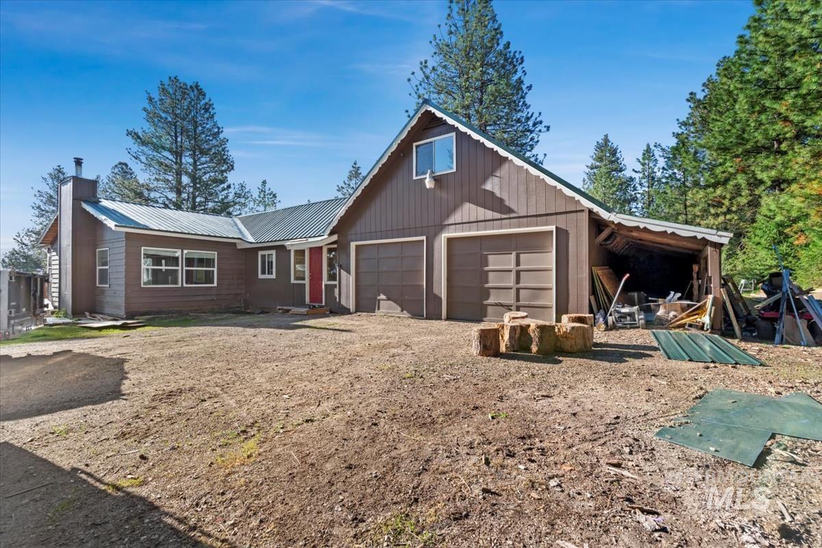 Property Photo: 2163 W Mountain Rd ID 83615