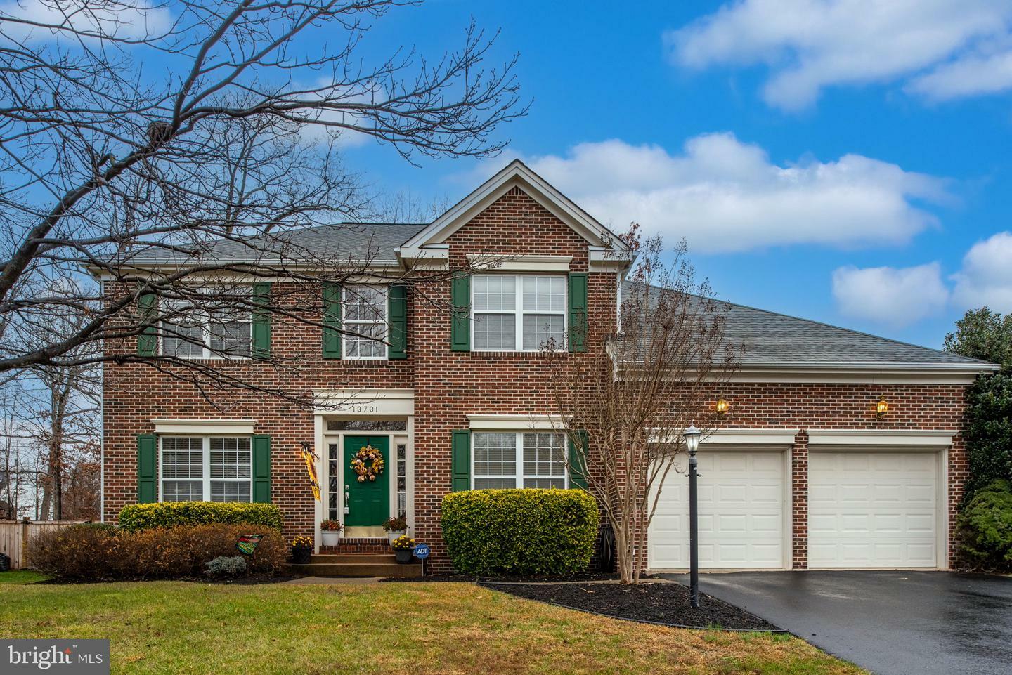 Property Photo: 13731 Bridlewood Drive VA 20155
