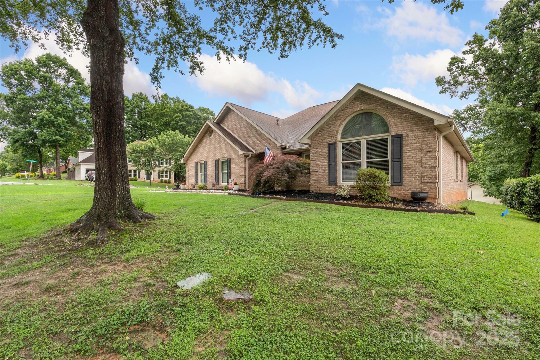 Property Photo: 800 Isle Of Palms Court SC 29708