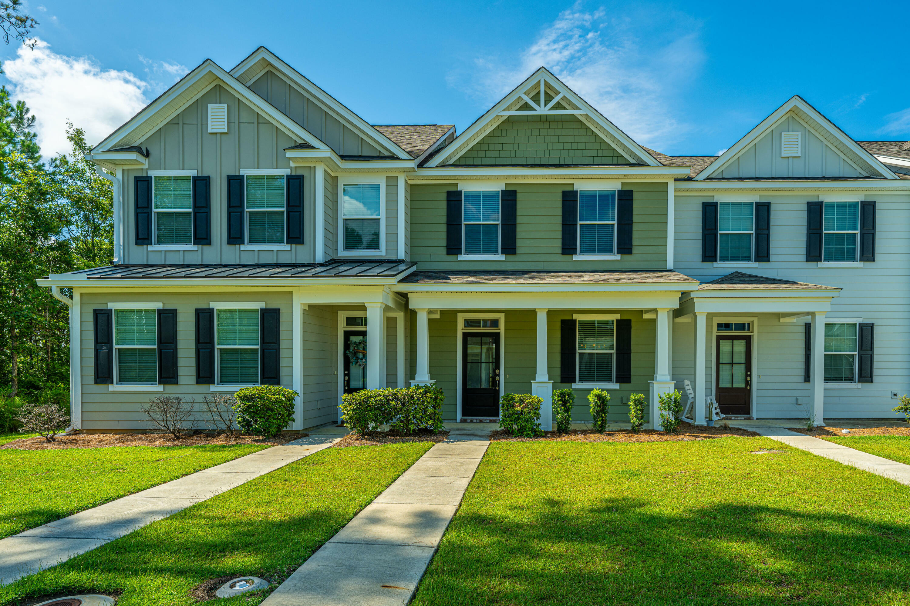 Property Photo:  618 Ravensridge Lane  SC 29461 