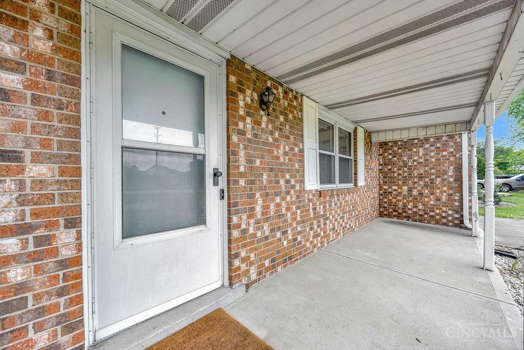 Property Photo: 5878 River Road OH 45014