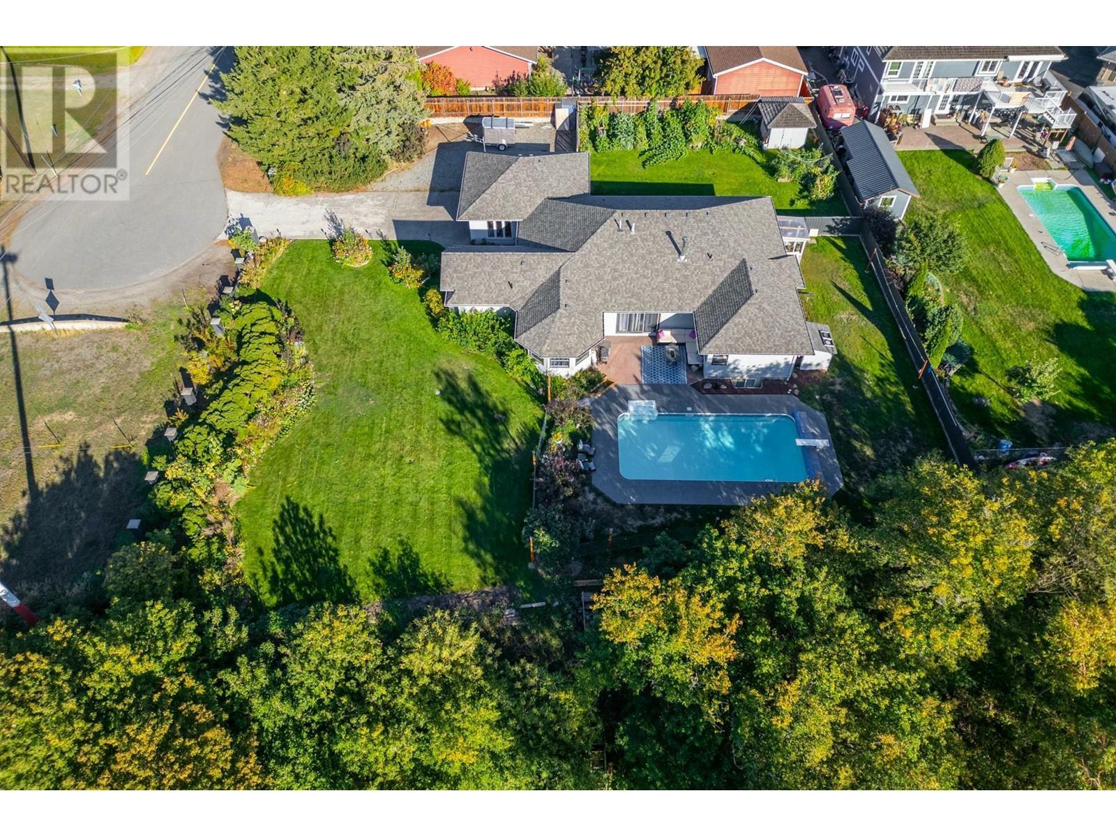 Photo de la propriété: 105 Puett Ranch Road BC V2H 1M9