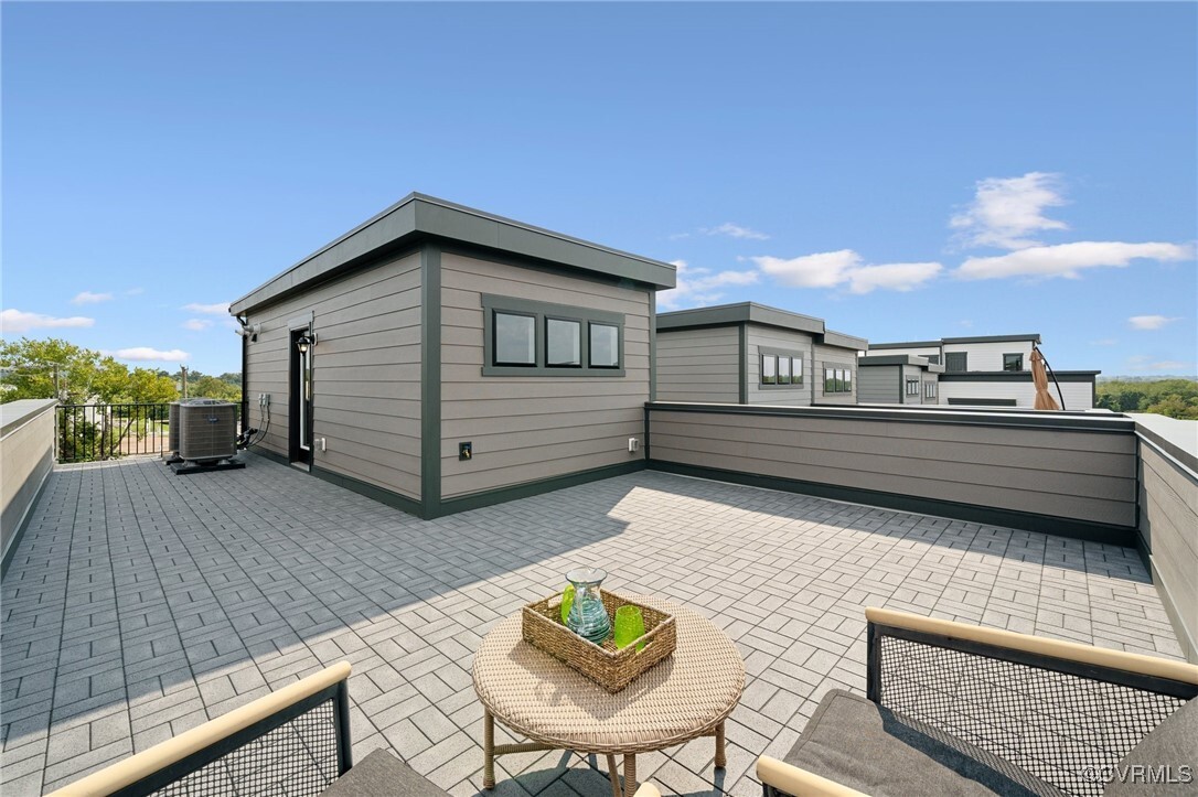Property Photo: 5427 Gillies Creek Mews VA 23231