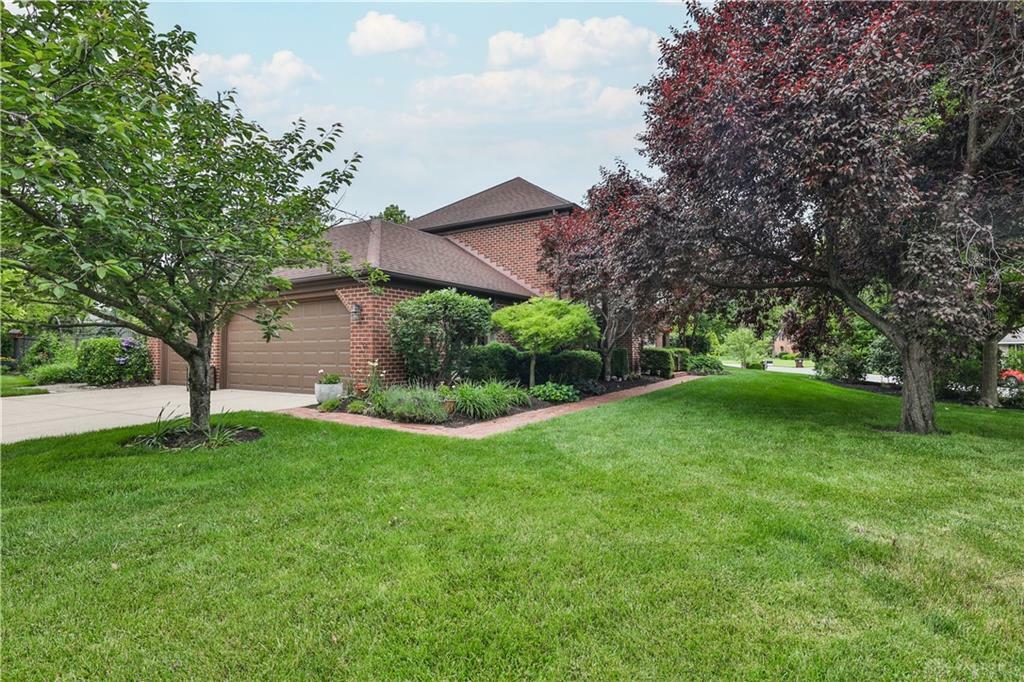 Property Photo: 2031 Vienna Parkway OH 45459