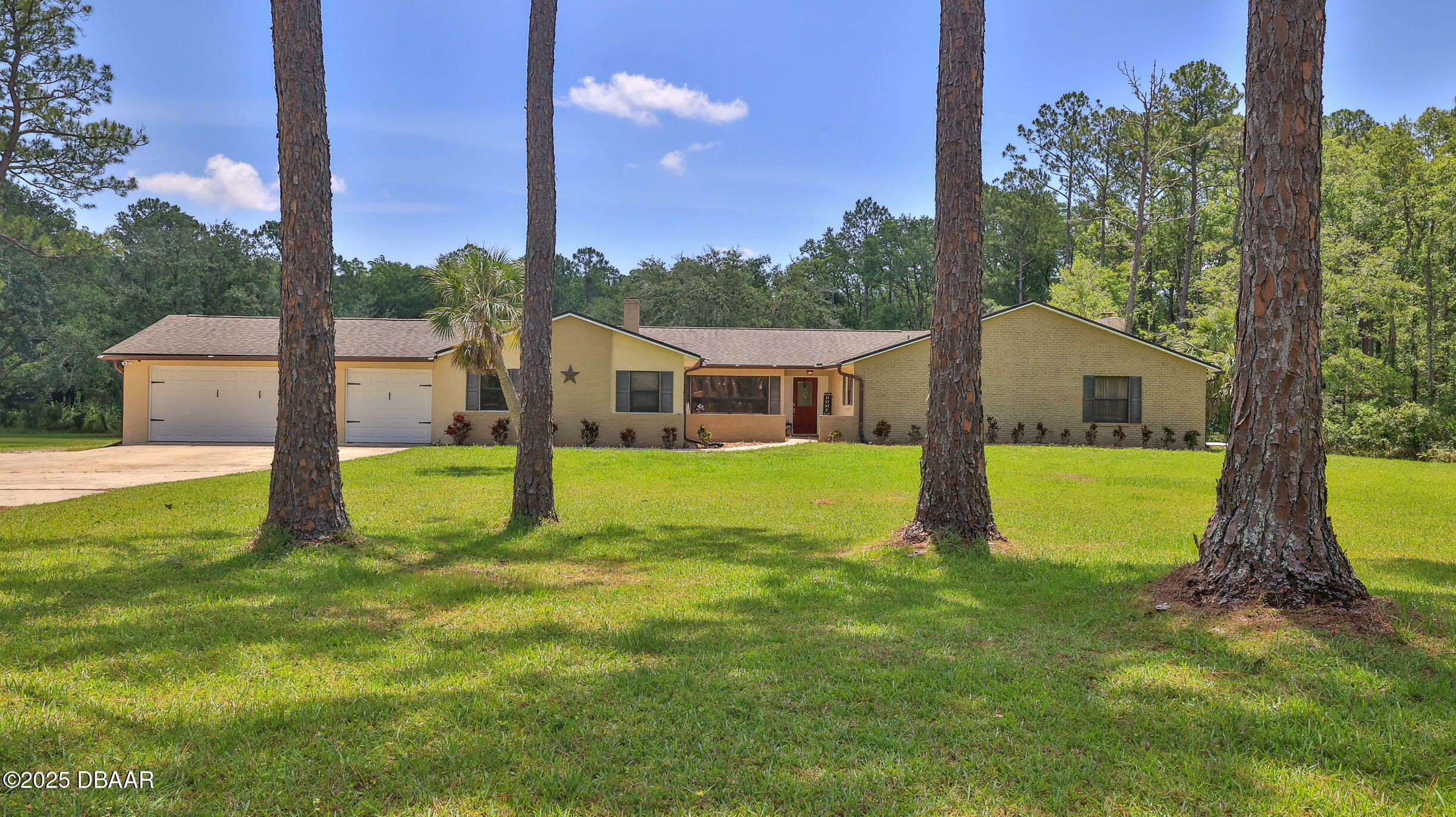 Property Photo: 103 Cone Road FL 32174