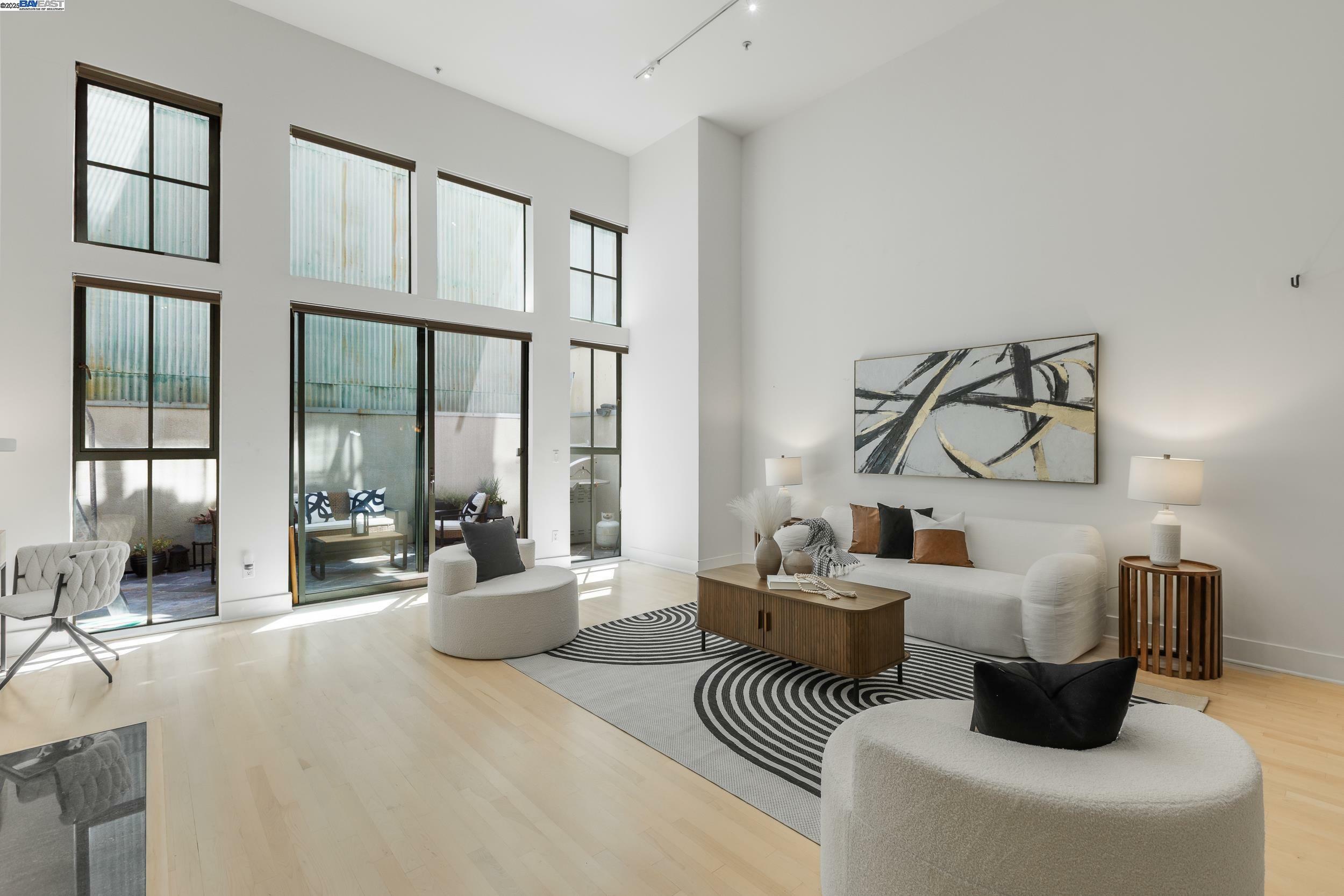 Property Photo: 999 16th St 10 CA 94107