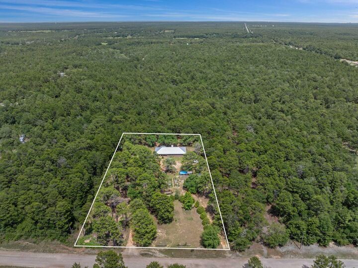 Property Photo:  202 Bonita Drive  FL 32433 