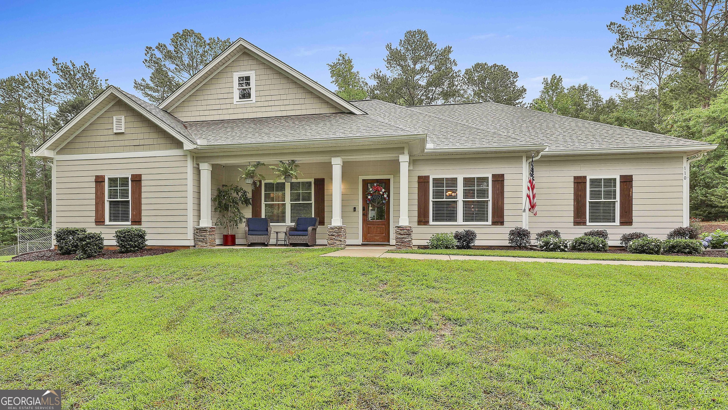 Property Photo: 110 Chimney Court GA 30240