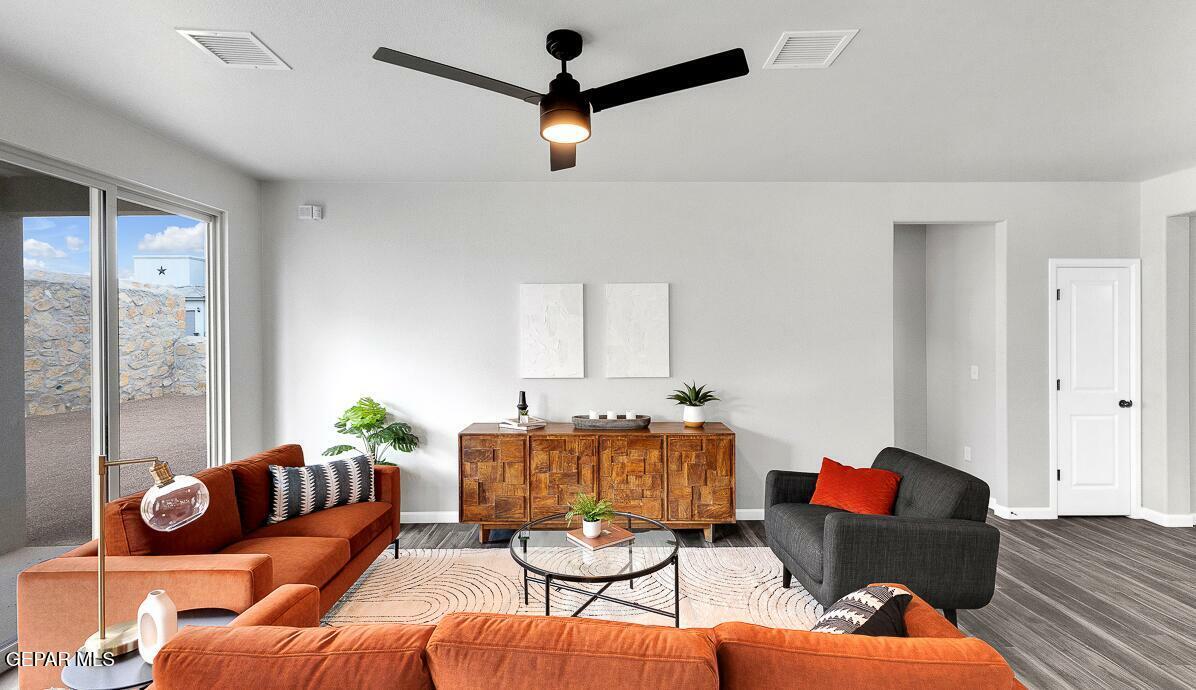 Property Photo: 968 Gulf Streams Avenue TX 79932