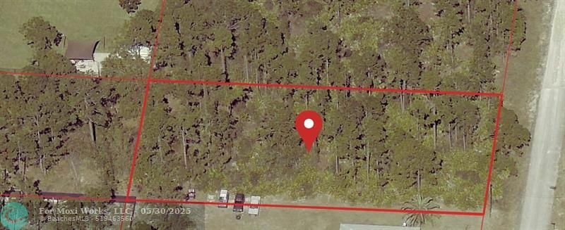 Property Photo: 1115 Acacia Ave FL 33972