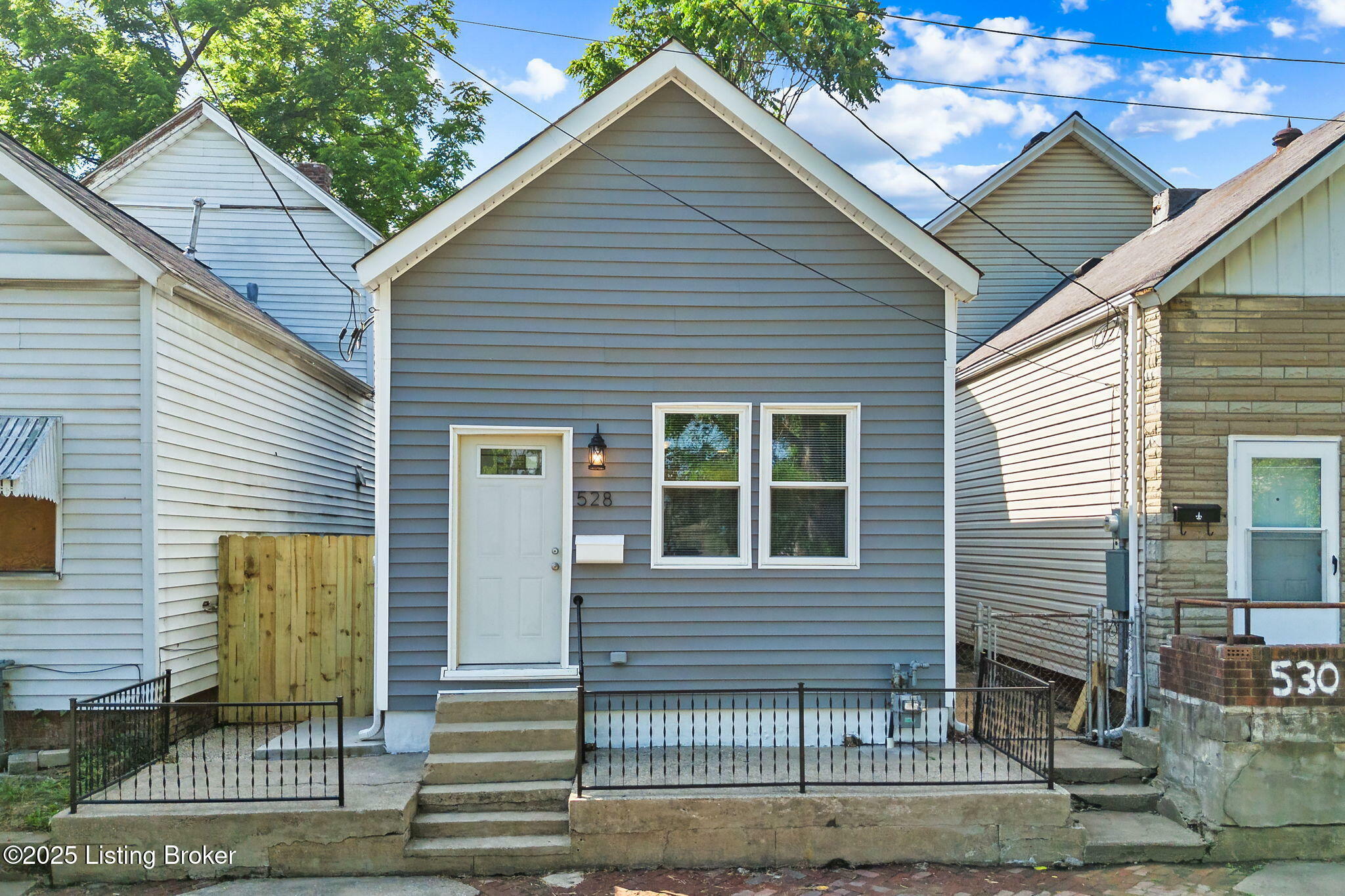 Property Photo: 528 N 20th St KY 40203