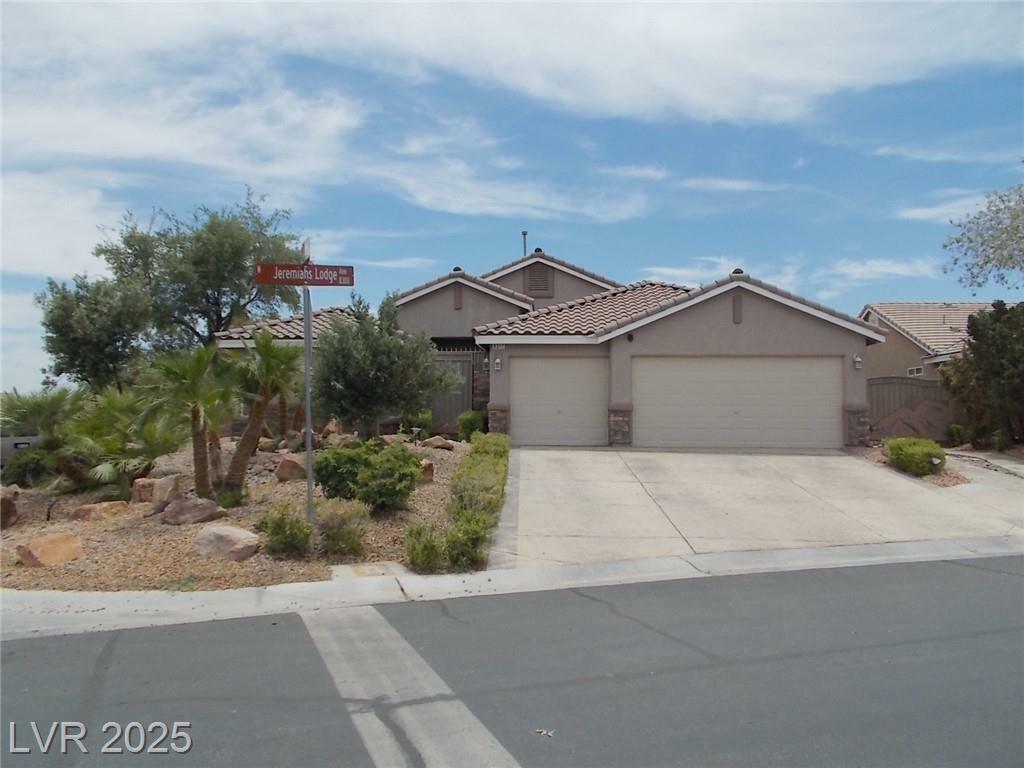 Property Photo: 8317 Jeremiahs Lodge Avenue NV 89131