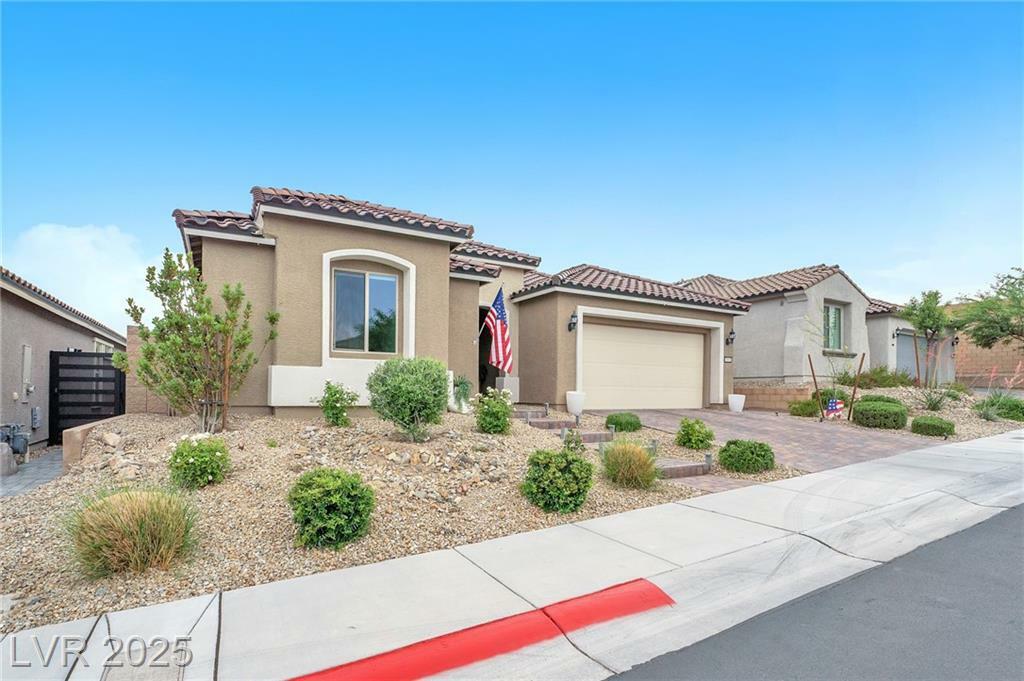 Property Photo: 10601 Skye Arroyo Avenue NV 89166
