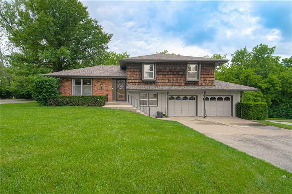 1540 N Withers Road  Liberty MO 64157 photo