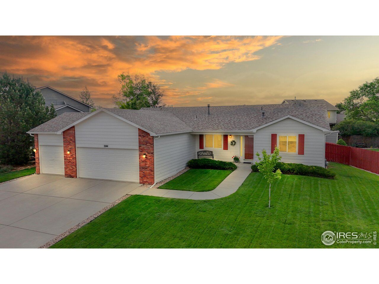 Property Photo:  3244 Mammoth Cir  CO 80549 