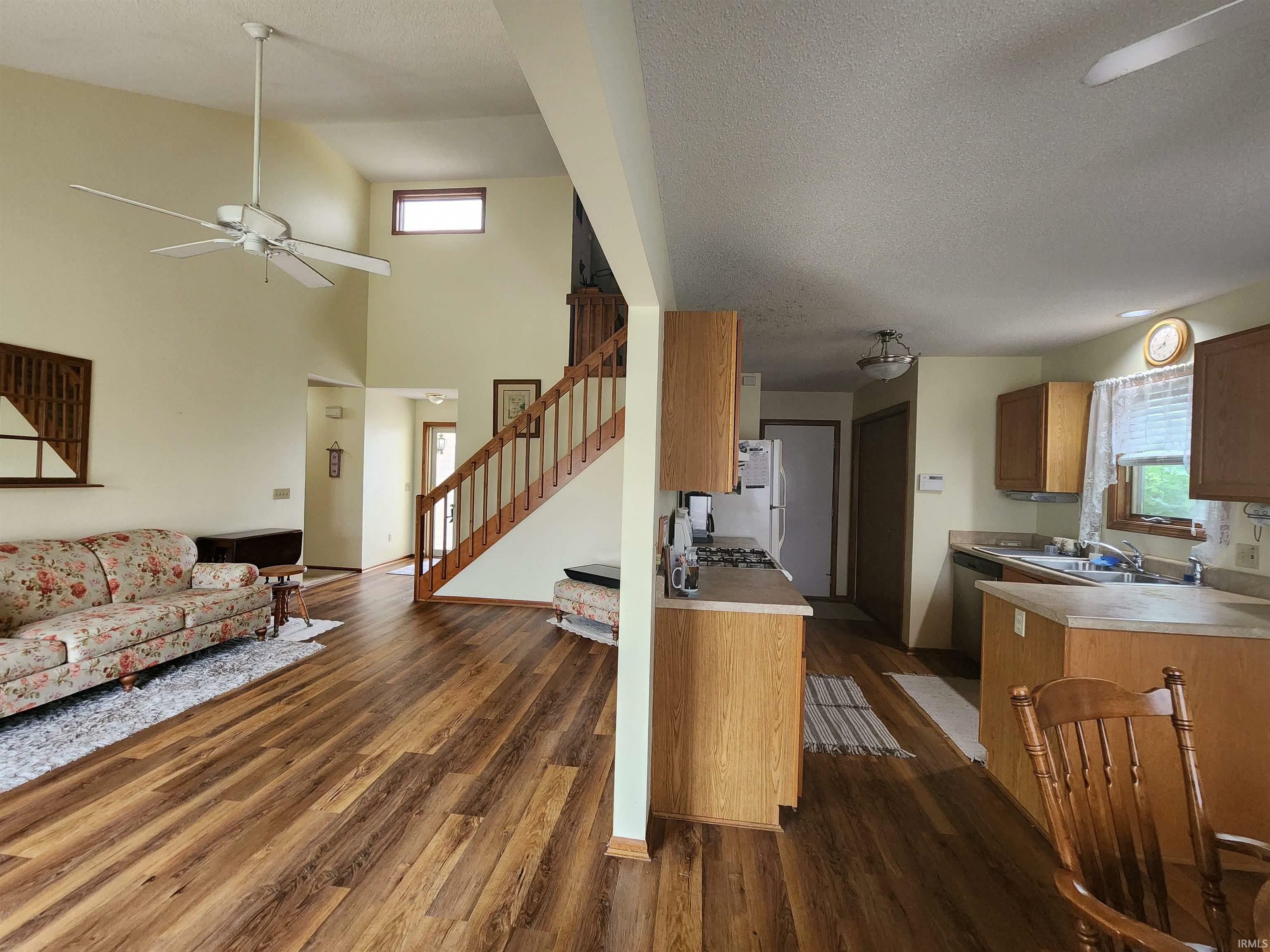Property Photo: 686 Frederick Crossing IN 46783