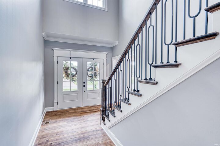 Property Photo:  1595 Victoria Woods Drive  IN 47601 