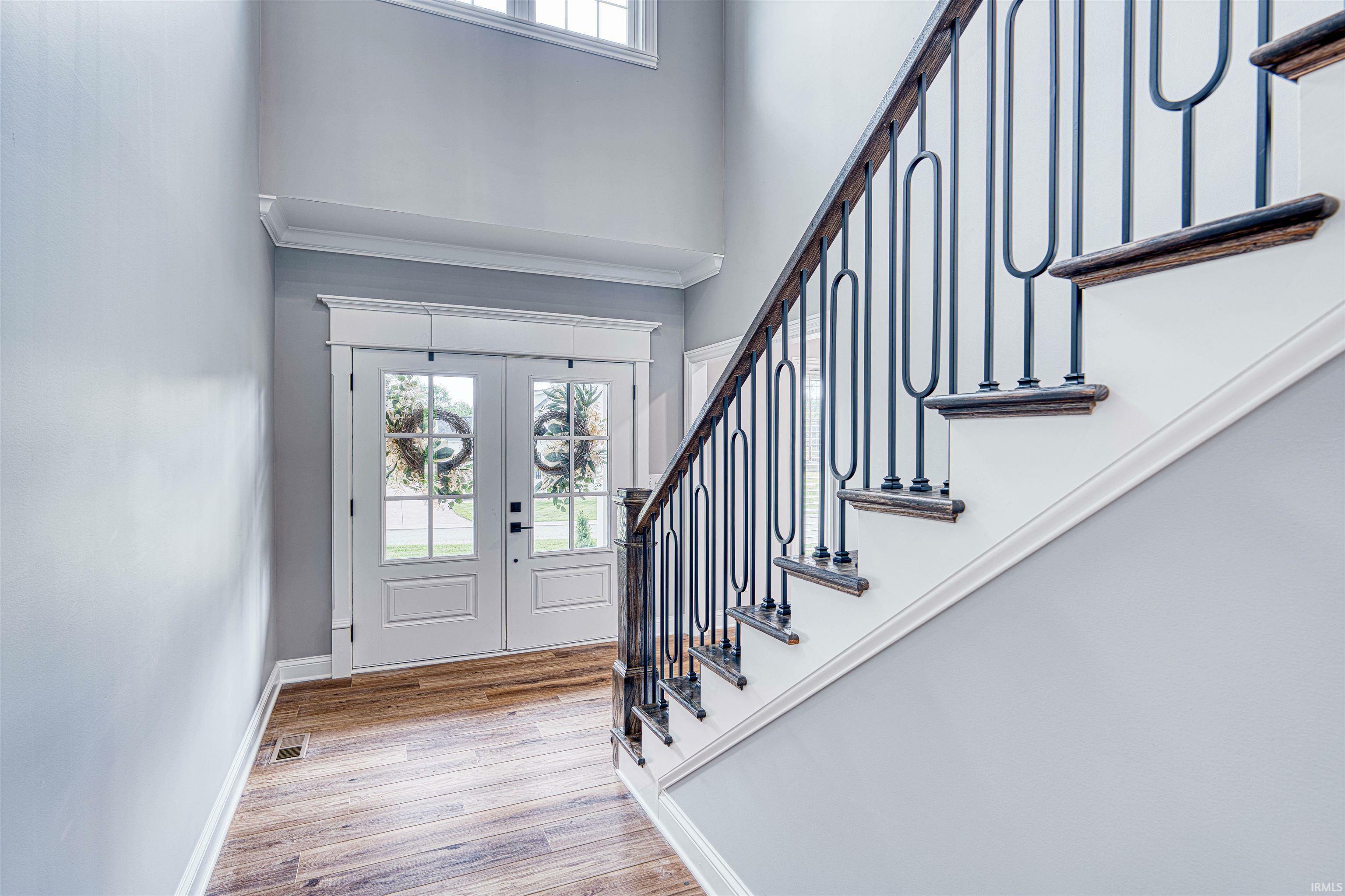 Property Photo: 1595 Victoria Woods Drive IN 47601