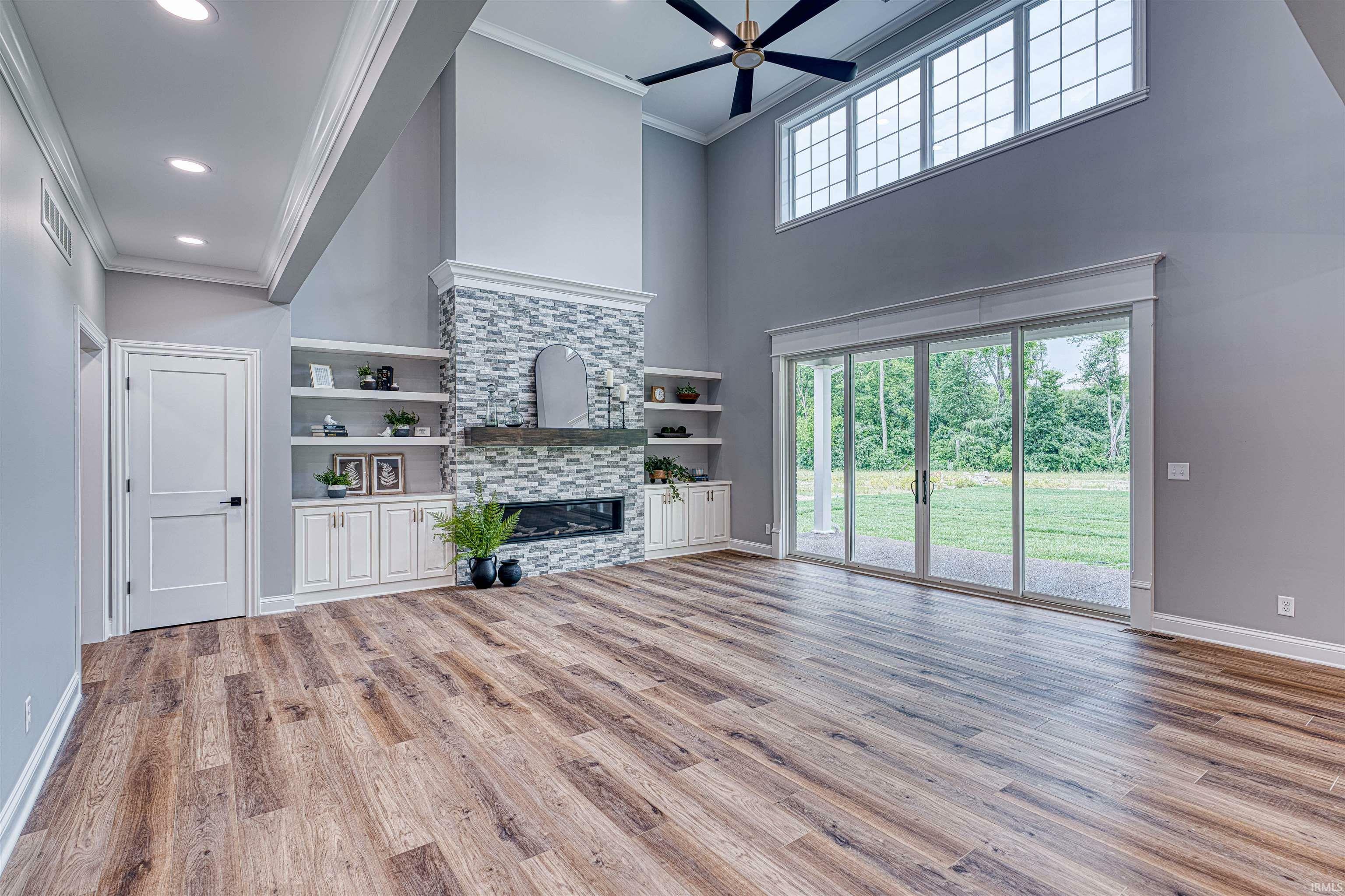 Property Photo: 1595 Victoria Woods Drive IN 47601