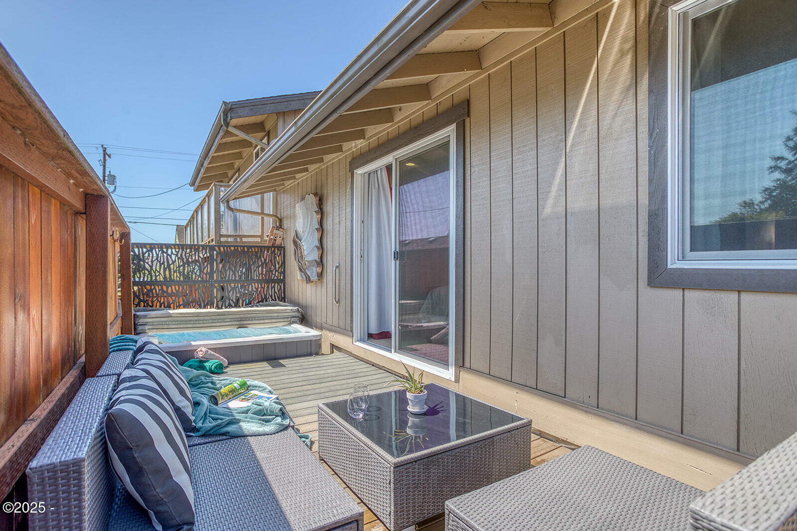 Property Photo: 605 SE 2nd Street OR 97365