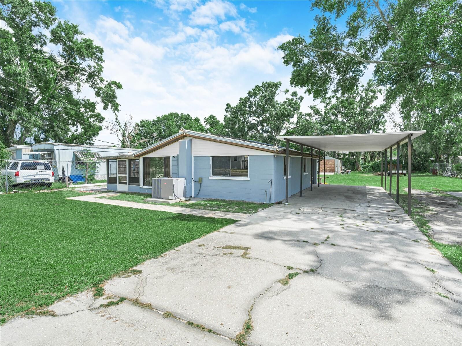 Property Photo: 2120 Dille Street FL 33815