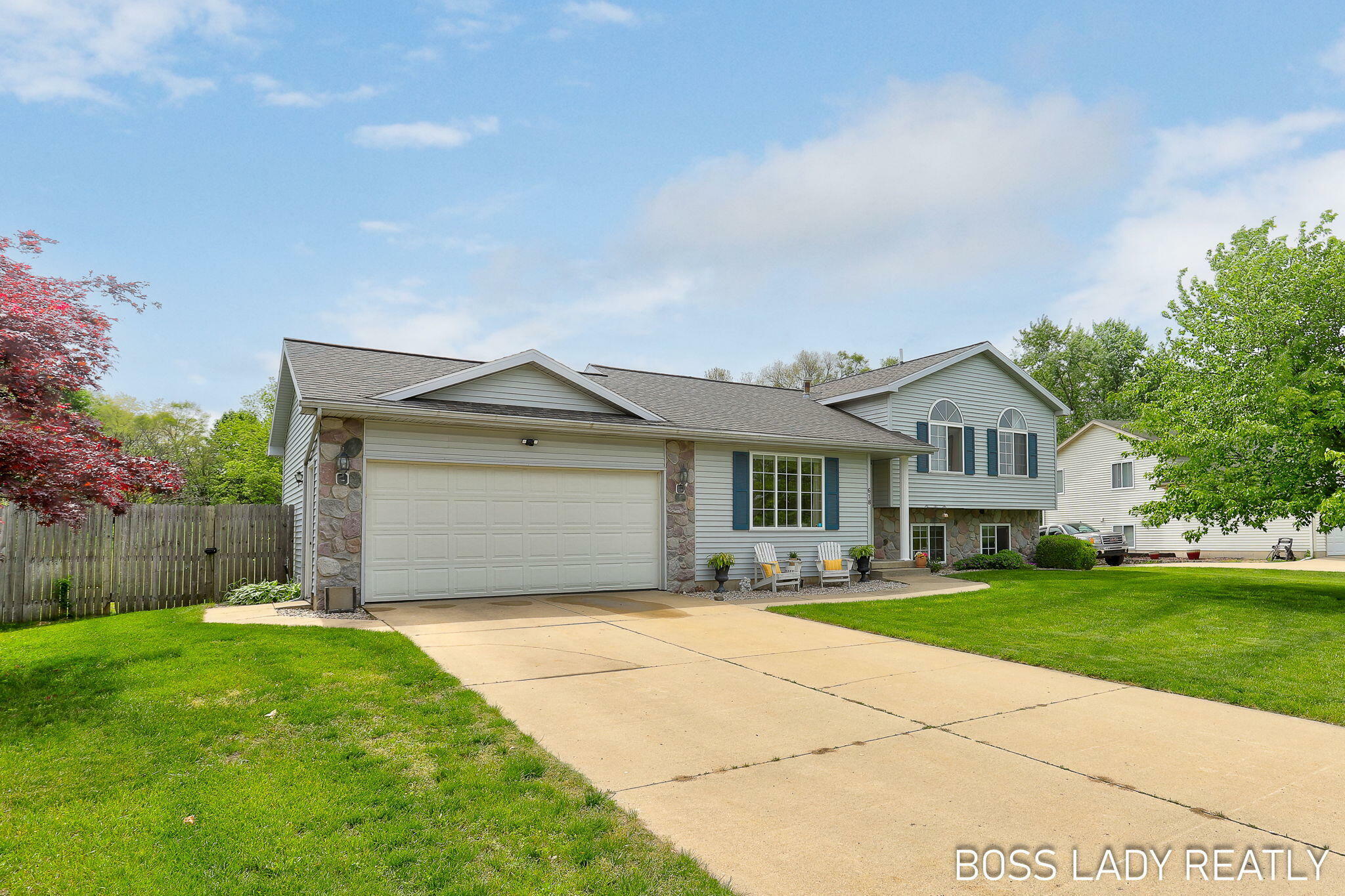 Property Photo: 618 Sunmeadow Drive SE MI 49508
