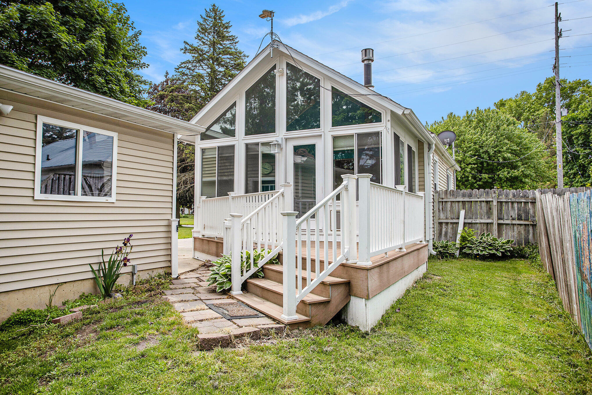 Property Photo: 319 W South Street MI 49058