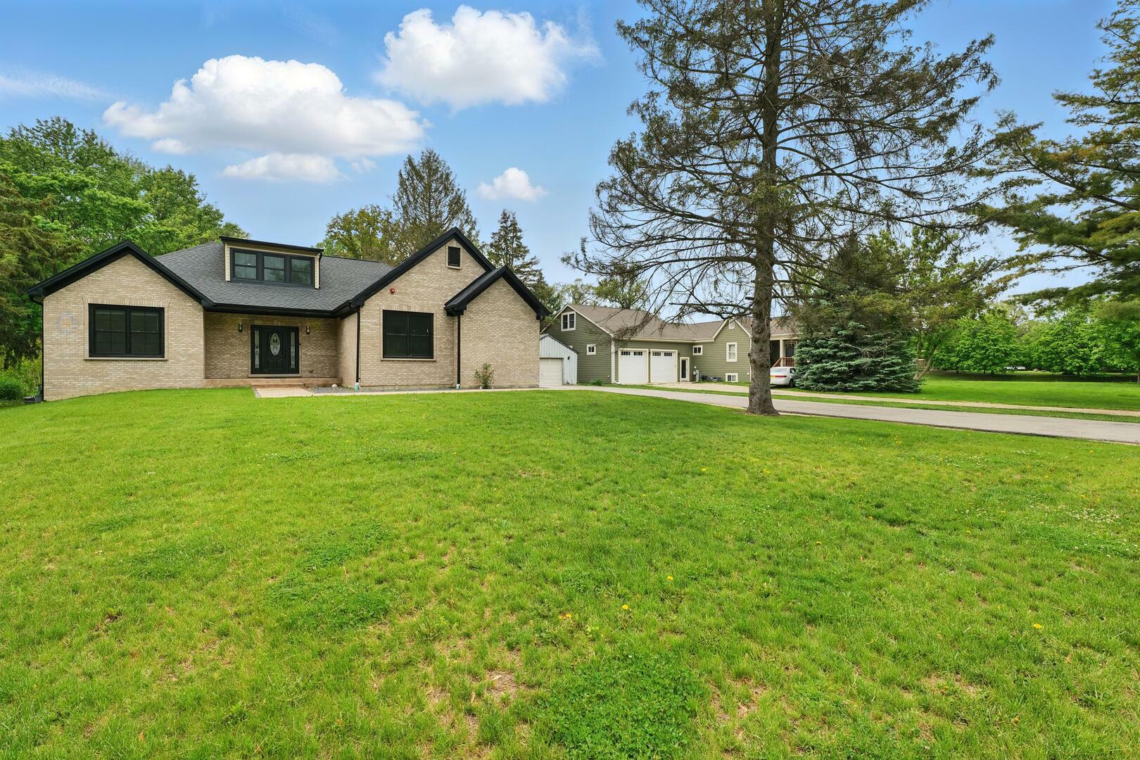 Property Photo: 3026 Jackson Drive IL 60004