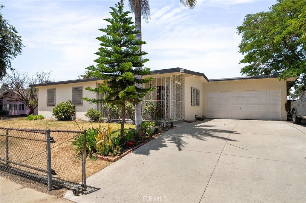 Property Photo:  2365 Lovejoy Street  CA 91767 