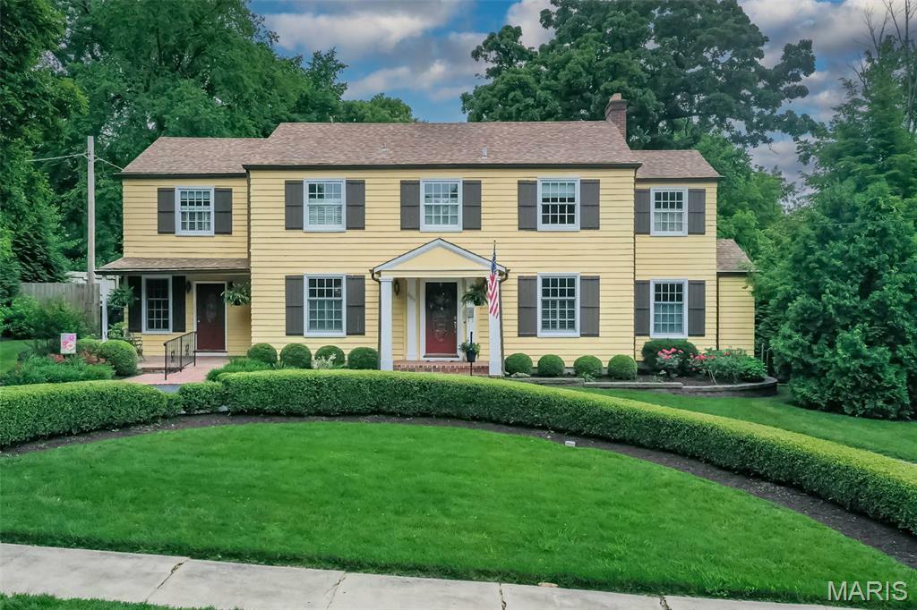 Property Photo: 468 Algonquin Place MO 63119
