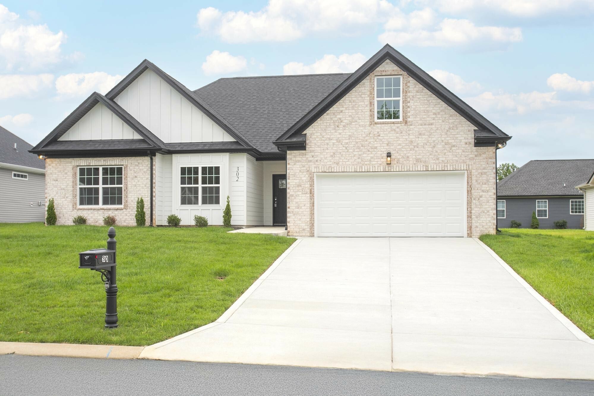 Property Photo: 302 Fieldstone Ln TN 37172