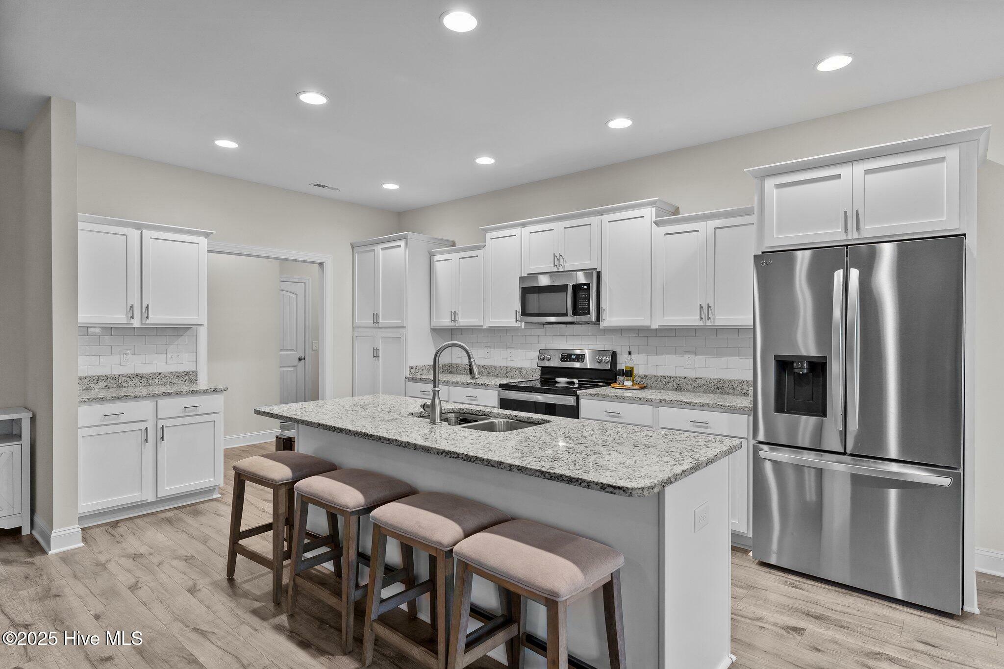 Property Photo:  405 N Ardsley Lane  NC 28457 