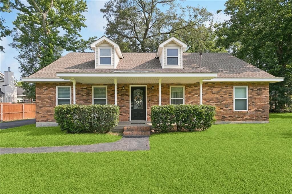 Property Photo: 203 Willow Circle LA 70471