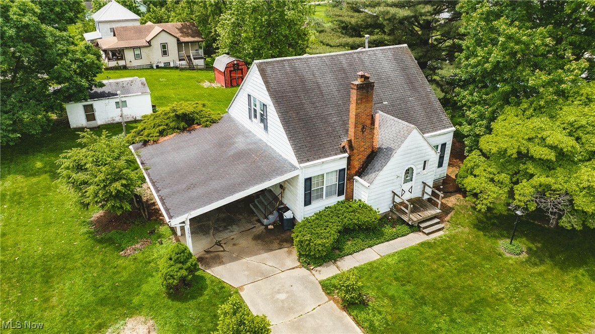 Property Photo: 2200 7th Avenue WV 26101