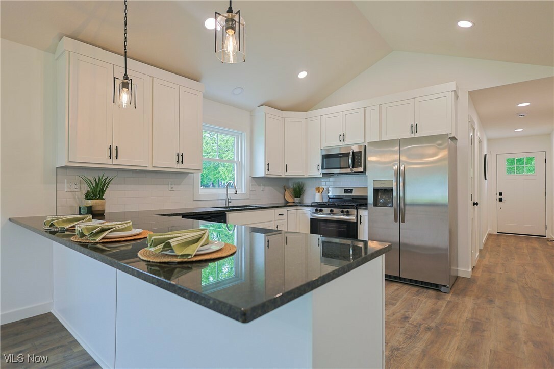 Property Photo: 32 E Market Street OH 44645