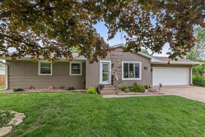 72 W 7th Street  Cochrane WI 54622 photo