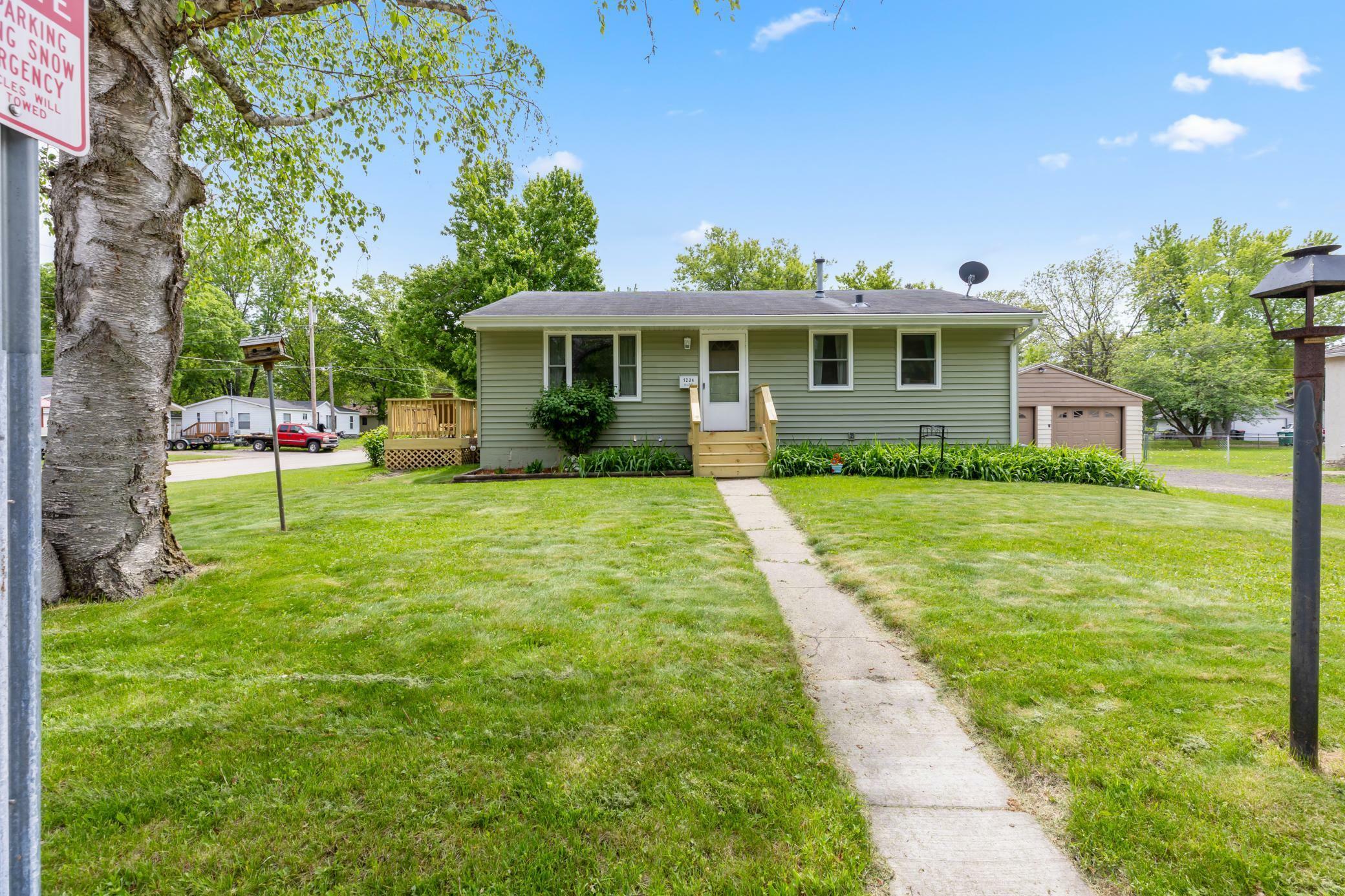Property Photo: 1224 N Street NE MN 56401