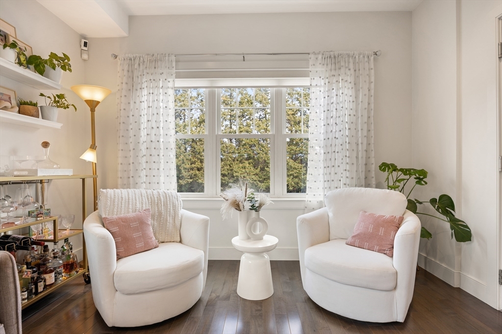 Property Photo:  361 Maverick St 2  MA 02128 