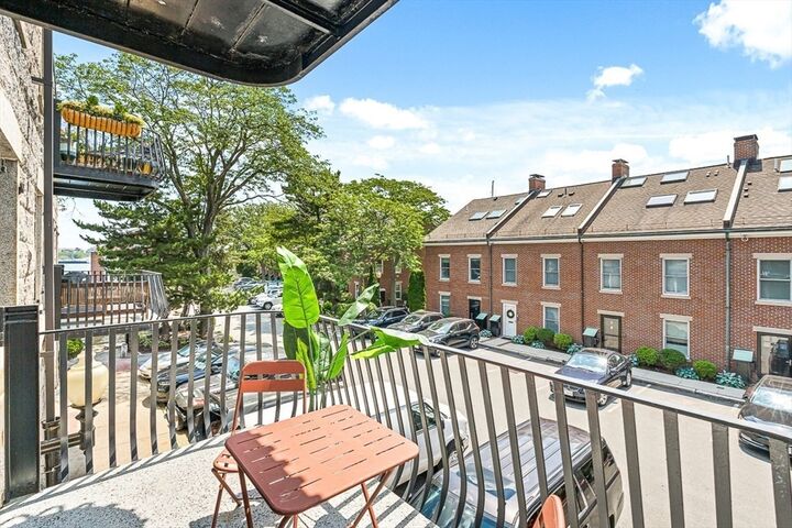 Property Photo: 343 Commercial St 212 MA 02109